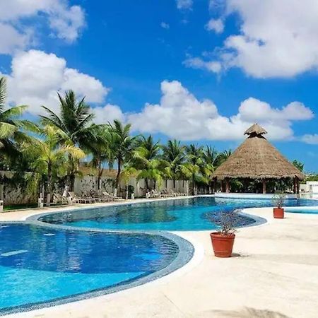 Home & Office Cancun Pool Екстериор снимка
