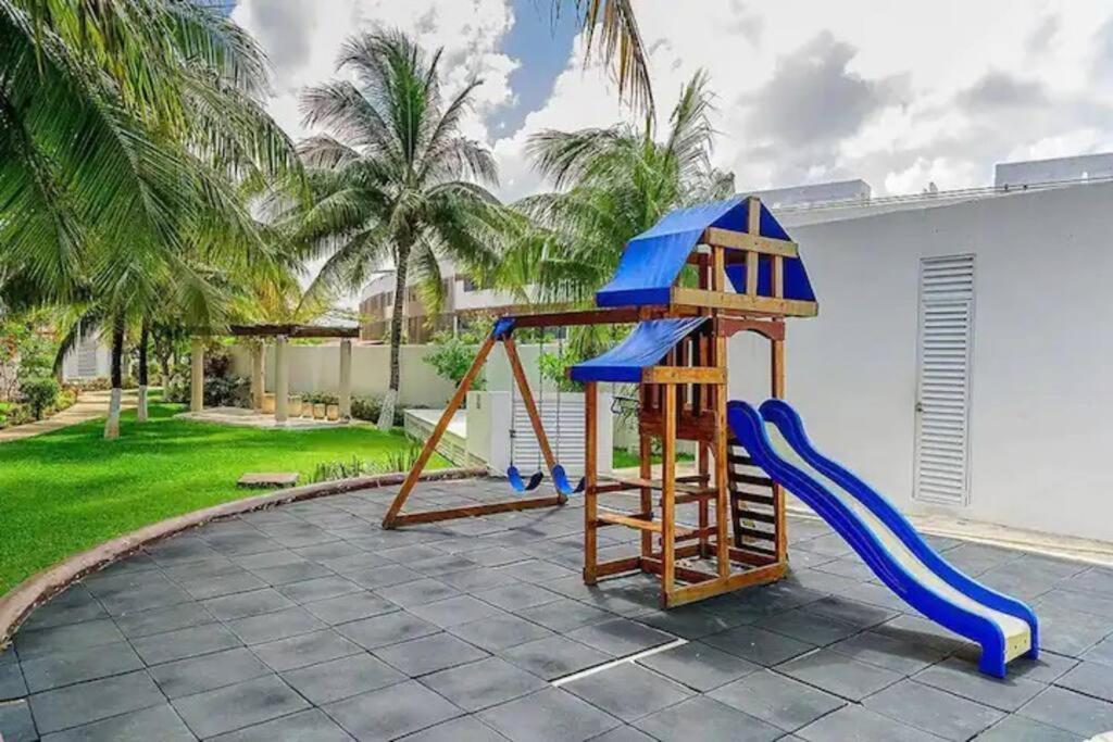 Home & Office Cancun Pool Екстериор снимка