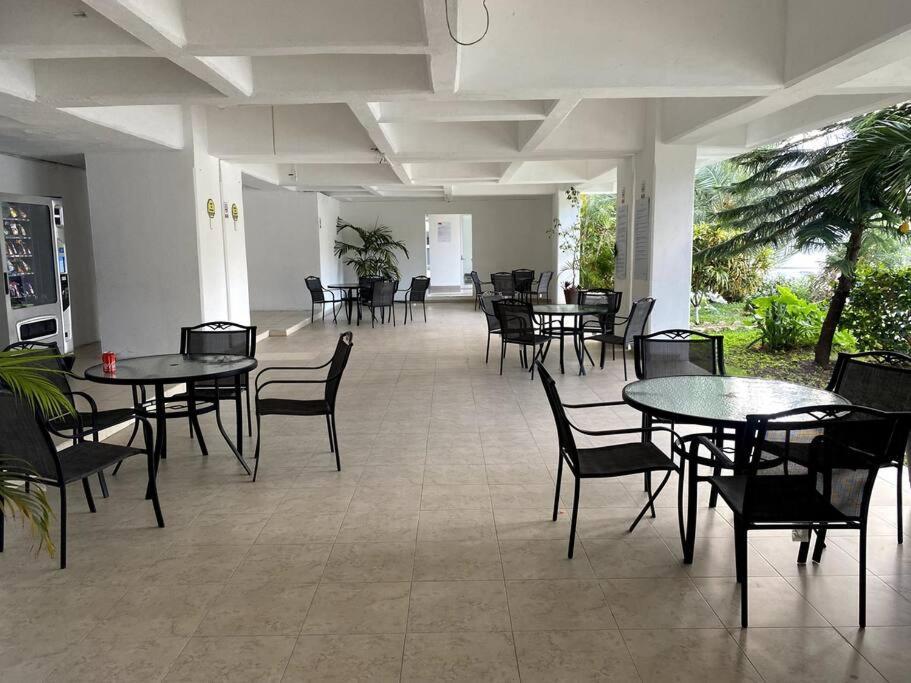 Home & Office Cancun Pool Екстериор снимка